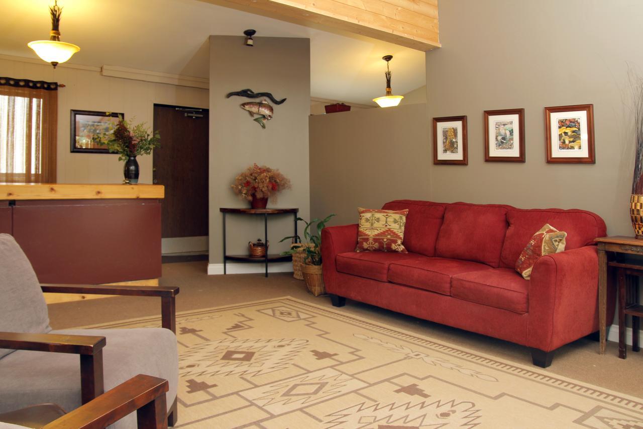 Coho Cottages Willow Creek Exterior photo
